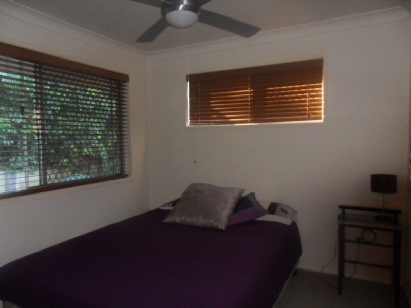 33 lowanna drive, Ashmore QLD 4214