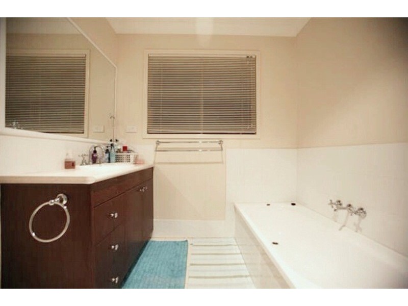 Wishart QLD 4122