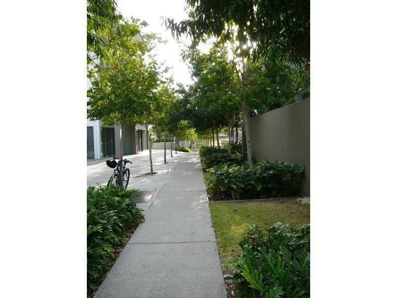 D3 2 Acacia Crt, Robina QLD 4226
