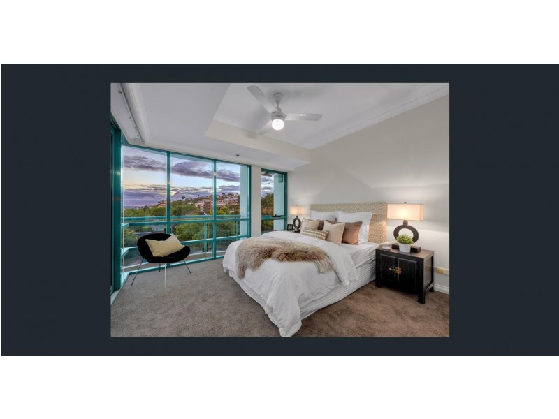 8/27 Harbour Rd, Hamilton QLD 4007