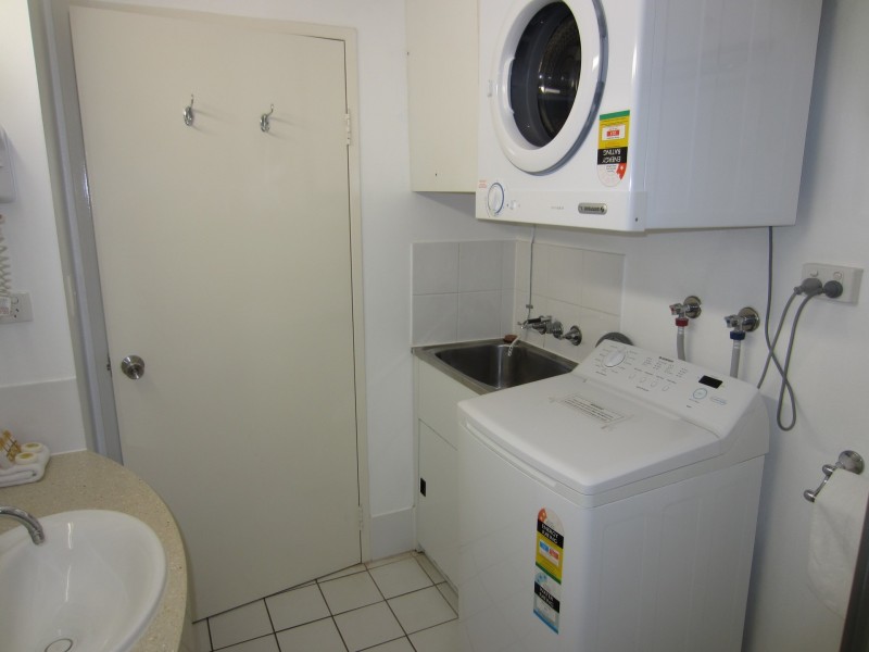 211/191 McLeod Street Cairns North, Cairns North QLD 4870