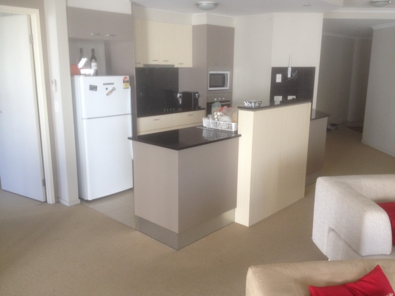 244/21-31 Cypress Ave, Surfers Paradise QLD 4217