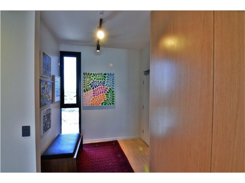 2115/9 Edmondstone Street, South Brisbane QLD 4101