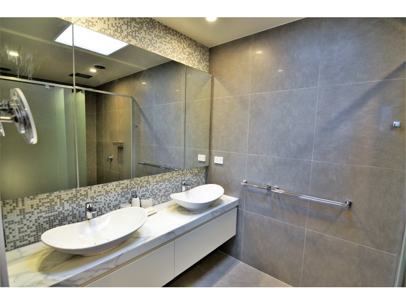 2115/9 Edmondstone Street, South Brisbane QLD 4101