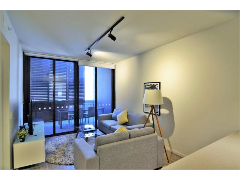 1016/9 Edmondstone street, South Brisbane QLD 4101