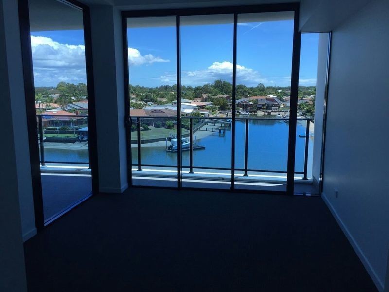 1303/5 Harbour Side Court, Biggera Waters QLD 4216