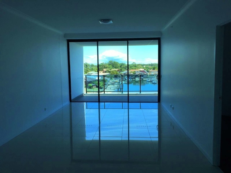 1303/5 Harbour Side Court, Biggera Waters QLD 4216