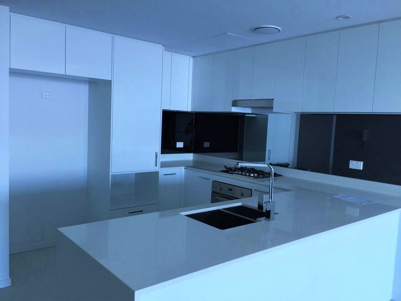 1303/5 Harbour Side Court, Biggera Waters QLD 4216