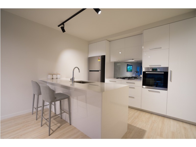 2065/9 Edmondstone Street, South Brisbane QLD 4101