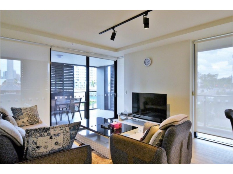 2018/9 Edmondstone street, South Brisbane QLD 4101