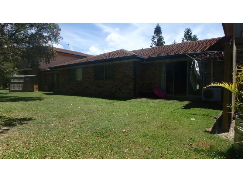 waterfront unit @/11 waterford court, Bundall QLD 4217