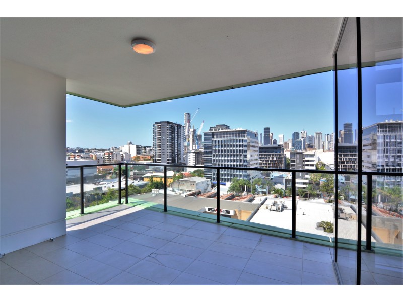 2046/9  Edmondstone street, South Brisbane QLD 4101