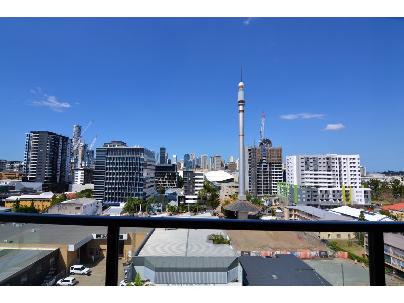 2046/9  Edmondstone street, South Brisbane QLD 4101