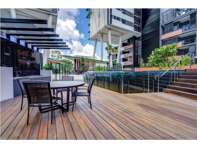 2046/9  Edmondstone street, South Brisbane QLD 4101