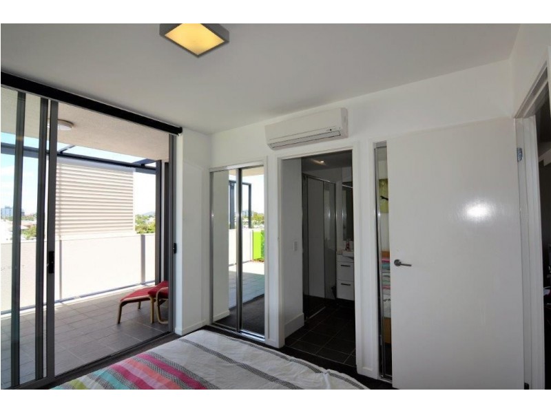 710/159 Logan Road, Woolloongabba QLD 4102