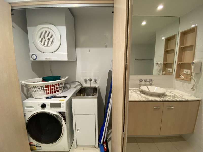 110/1-7 Moores Cresc, Varsity Lakes QLD 4227