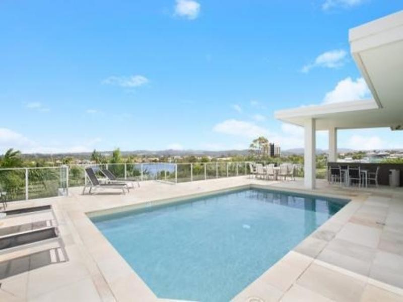 151/1-7 Moores Crescent, Varsity Lakes QLD 4227