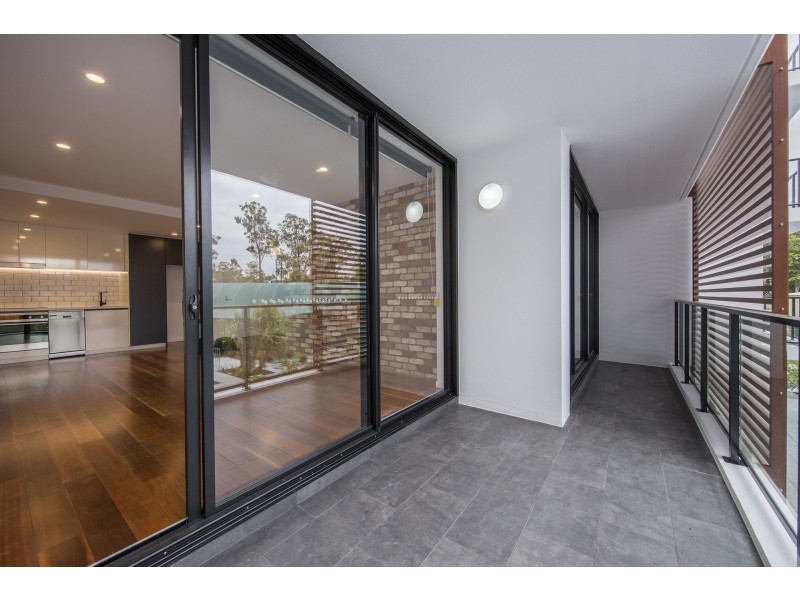 1 Hart Street, Ashmore QLD 4214