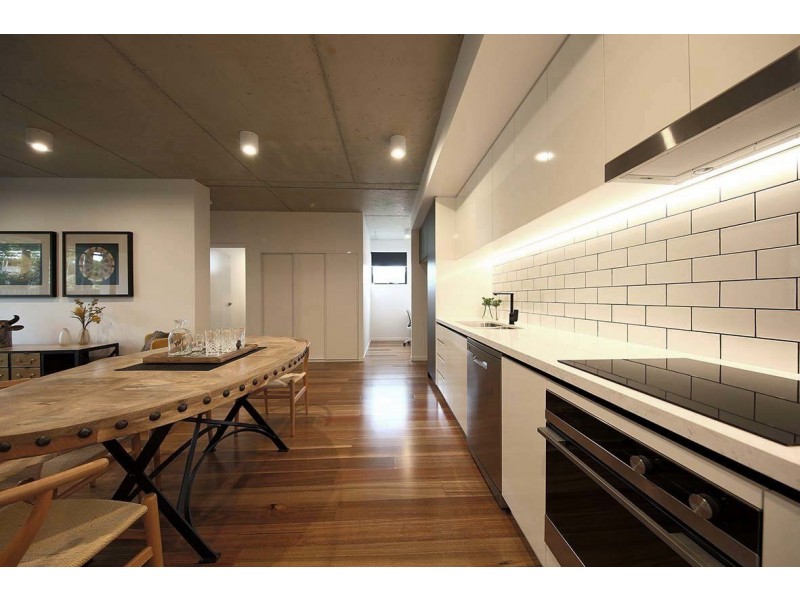 1 Hart Street, Ashmore QLD 4214