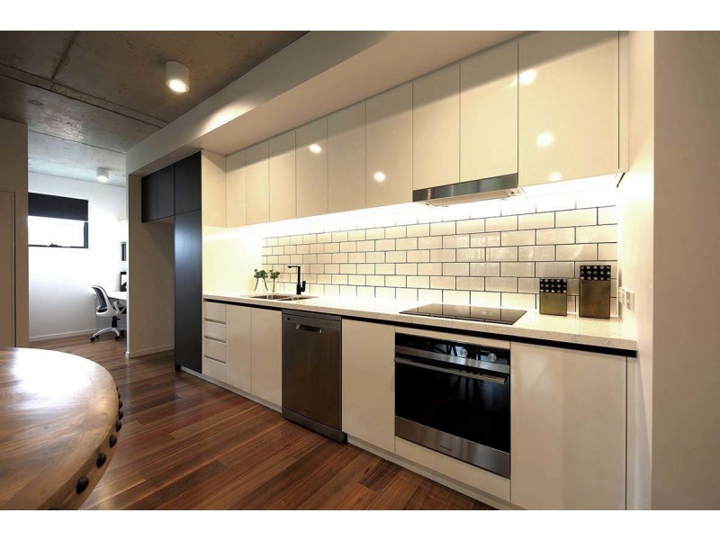 1 Hart Street, Ashmore QLD 4214