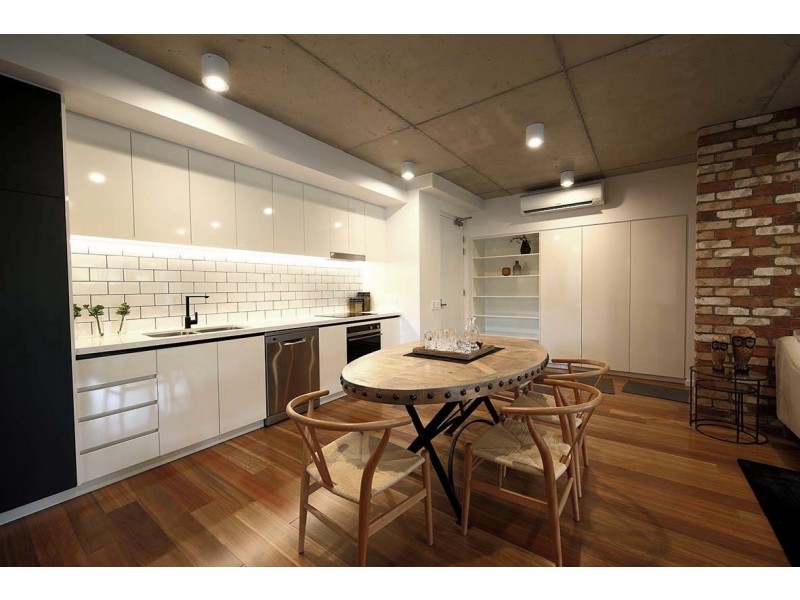 1 Hart Street, Ashmore QLD 4214