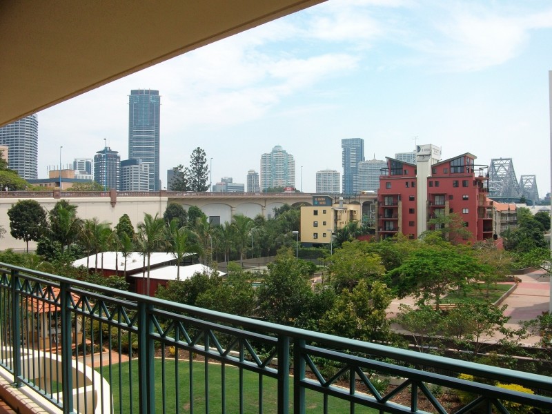 8/1 GOODWIN STREET, Kangaroo Point QLD 4169