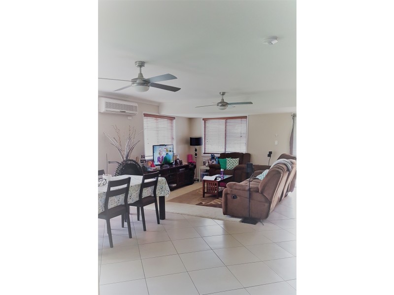 San Capistrano 1 Santa Isobel Blvd, Pacific Pines QLD 4211