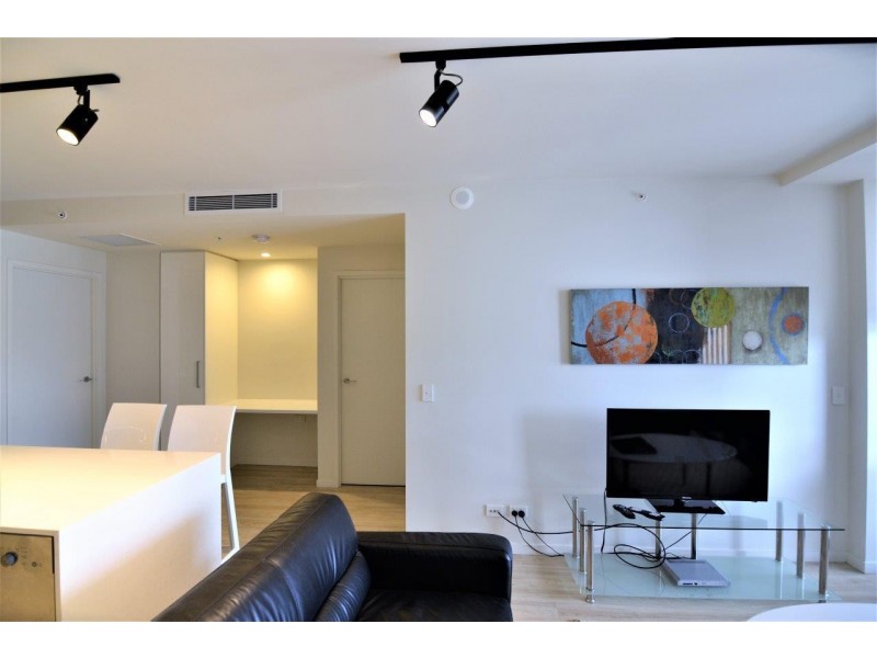 2072/9 Edmondstone street, South Brisbane QLD 4101