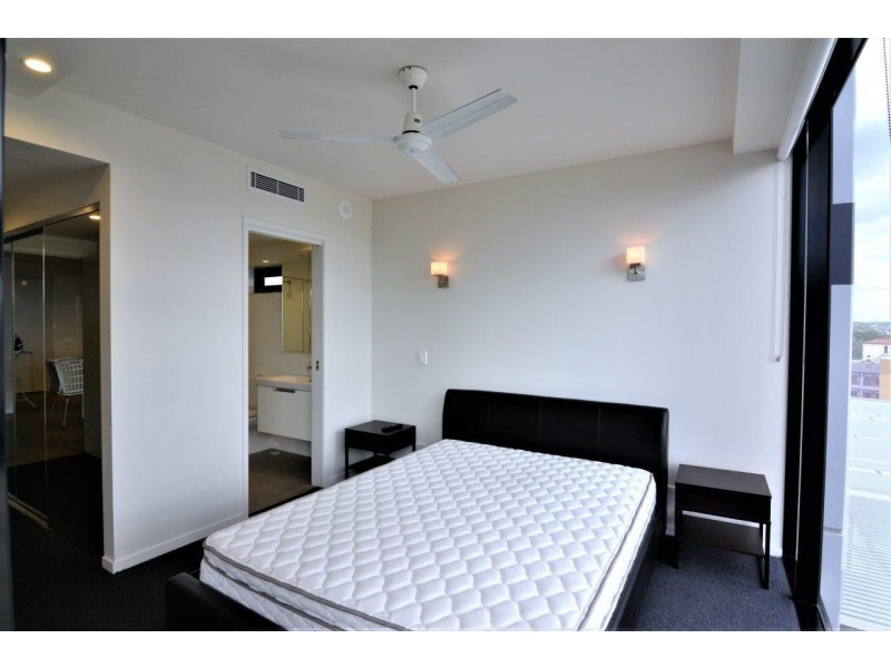 2072/9 Edmondstone street, South Brisbane QLD 4101