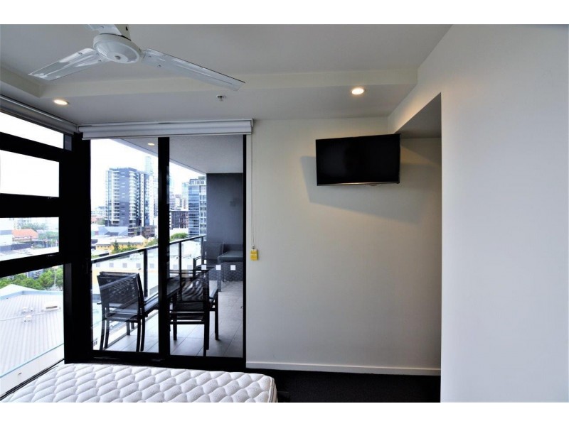 2072/9 Edmondstone street, South Brisbane QLD 4101