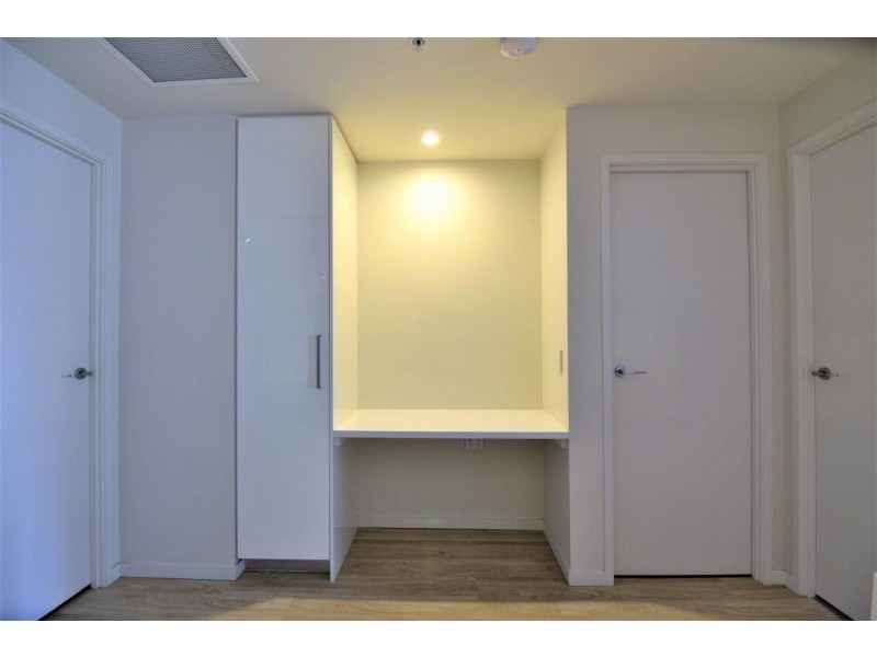 2072/9 Edmondstone street, South Brisbane QLD 4101