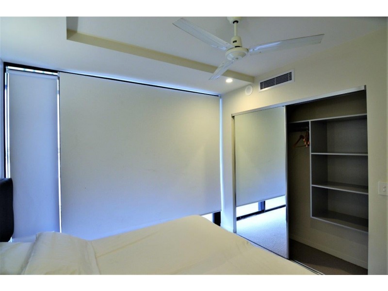 2072/9 Edmondstone street, South Brisbane QLD 4101