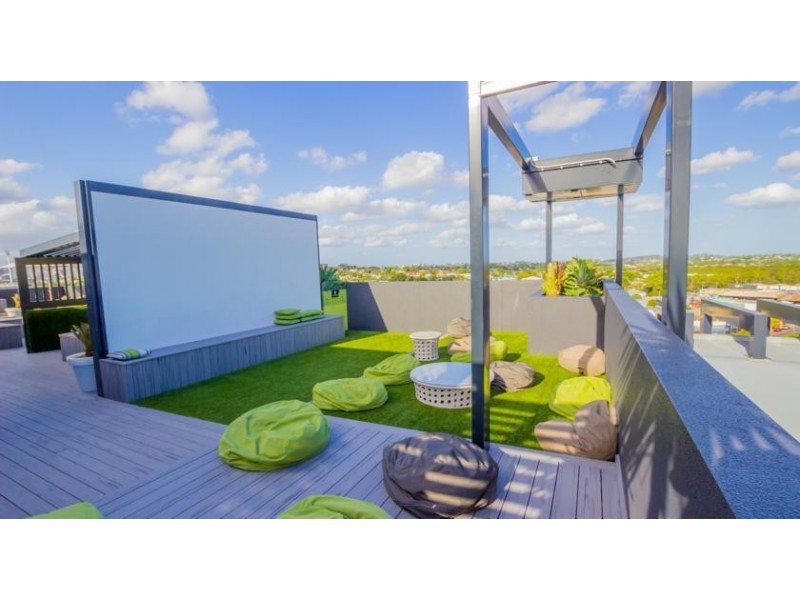 210/159 logan road, Woolloongabba QLD 4102