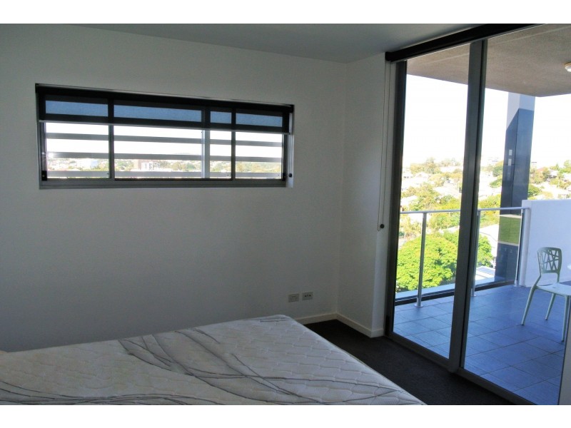 807/159 Logan road, Woolloongabba QLD 4102