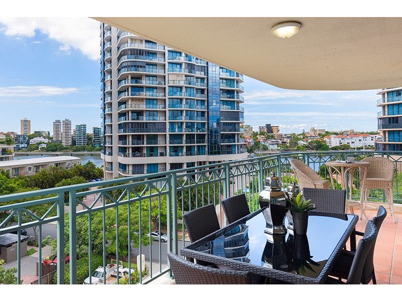 1 GOODWIN STREET, Kangaroo Point QLD 4169