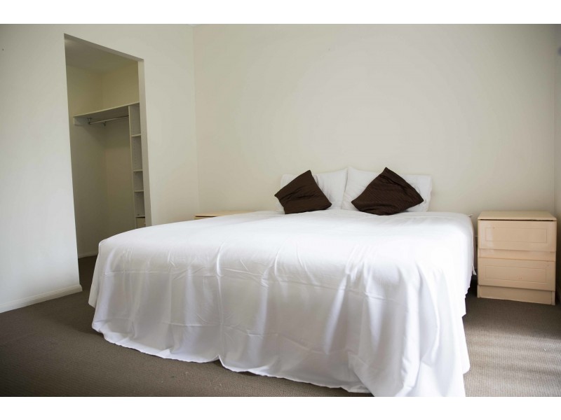 03/2894-2910 Gold Coast Highway, Surfers Paradise QLD 4217