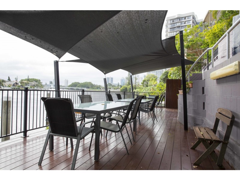 46/2916 Gold Coast Highway, Surfers Paradise QLD 4217