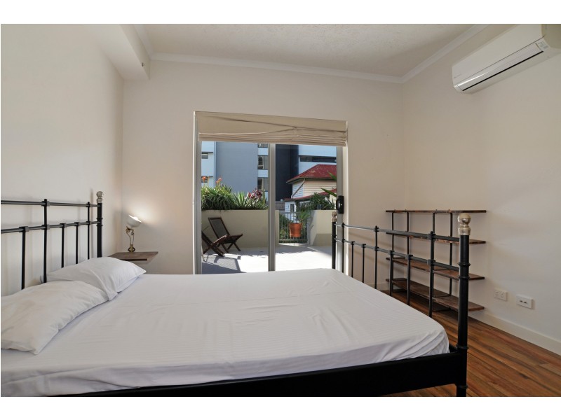 43/45 Regent St, Woolloongabba QLD 4102