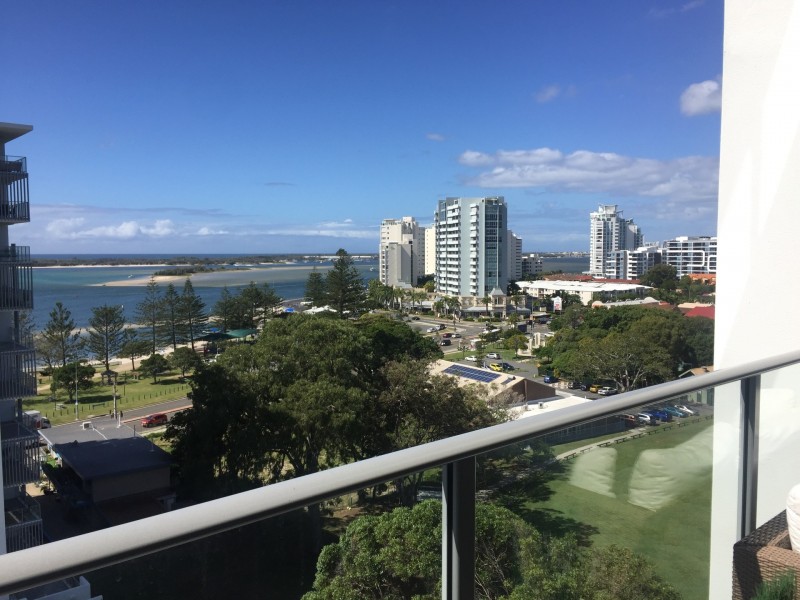 17 BATH STREET, Labrador QLD 4215