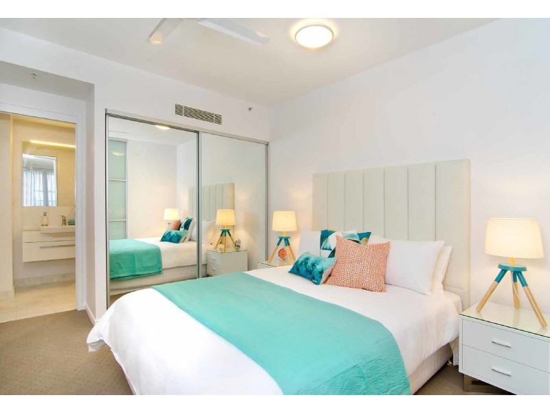 17 BATH STREET LABRADOR, Labrador QLD 4215