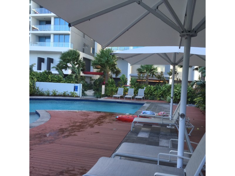 25 EAST QUAY DRIVE, Biggera Waters QLD 4216