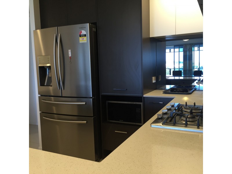 25 EAST QUAY DRIVE, Biggera Waters QLD 4216