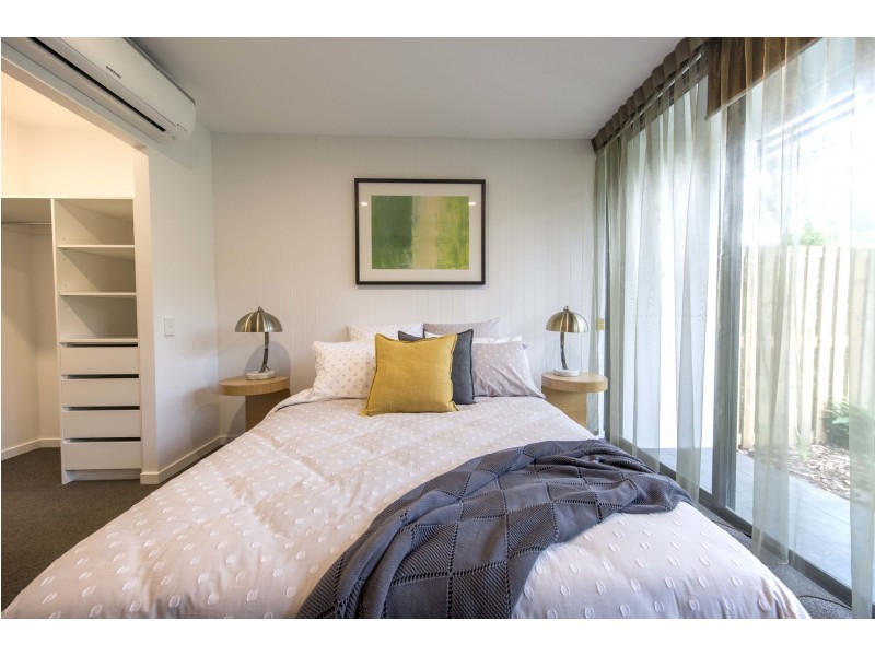 1 Hart Street, Ashmore QLD 4214