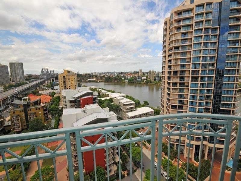 1 GOODWIN STREET, Kangaroo Point QLD 4169