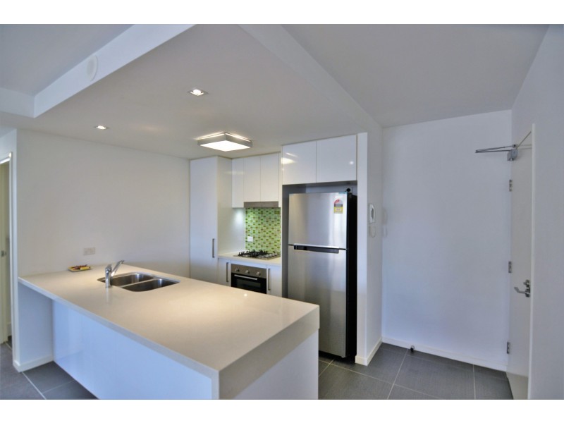203/159 Logan road, Woolloongabba QLD 4102