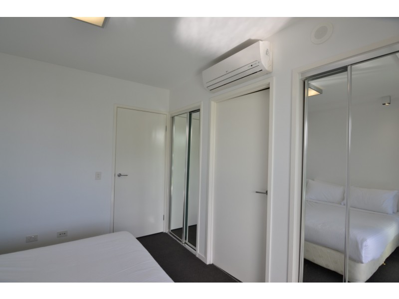 203/159 Logan road, Woolloongabba QLD 4102