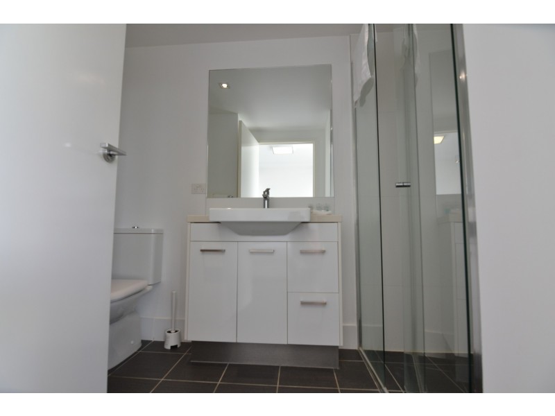 203/159 Logan road, Woolloongabba QLD 4102