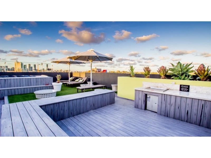 203/159 Logan road, Woolloongabba QLD 4102