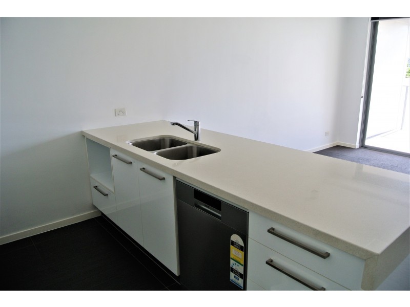303/159 Logan Road, Woolloongabba QLD 4102
