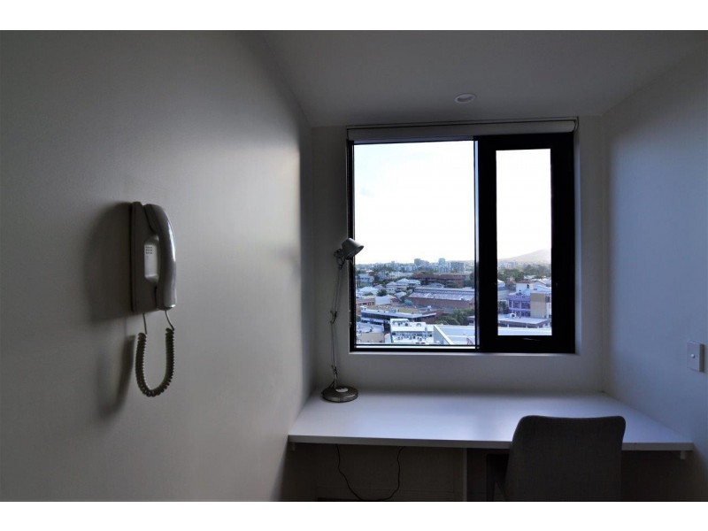 2078/9 Edmondstone street, South Brisbane QLD 4101